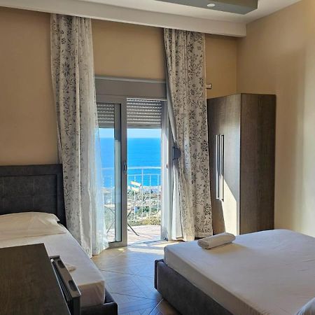 Bluflest Bed & Breakfast Dhermi Exterior photo