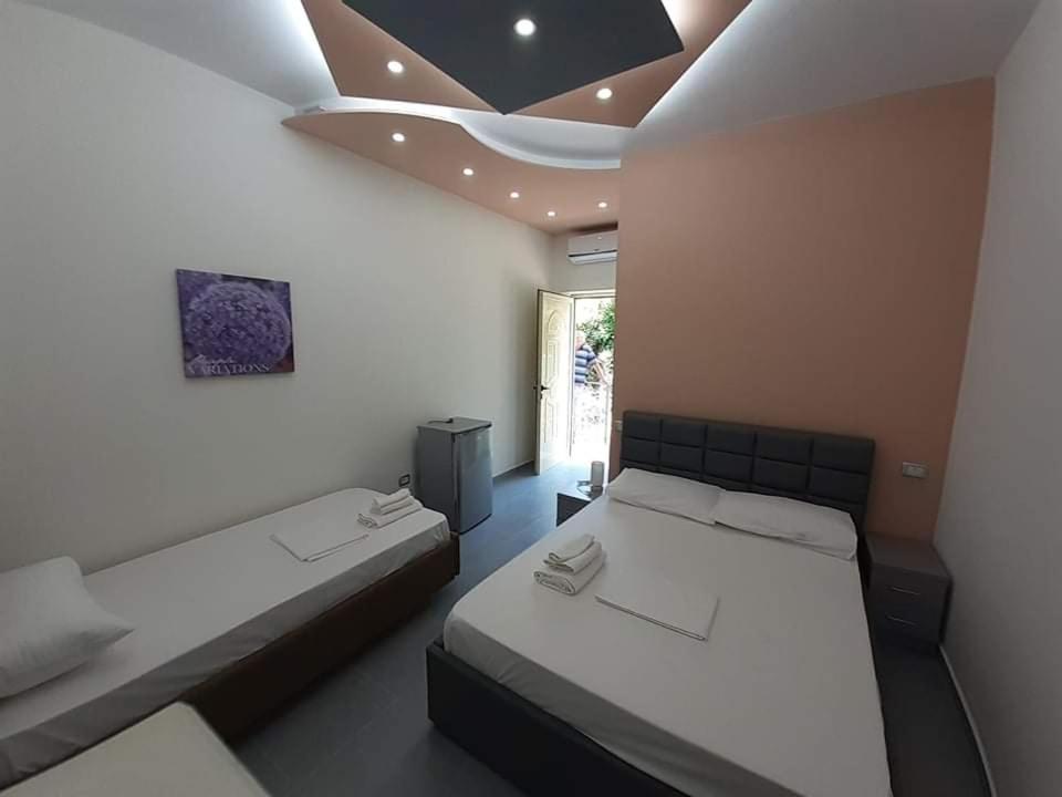 Bluflest Bed & Breakfast Dhermi Exterior photo
